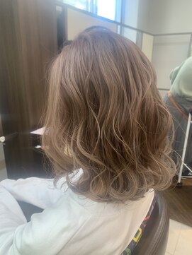 アプシー 三田駅前店(Apsee) ☆透明感あるピンクベージュ☆