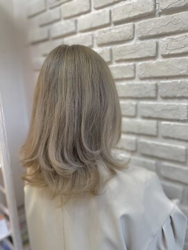 ビランチェ 池袋(bilancia) ホワイトミルクティーカラー/ミルクティーベージュ/池袋