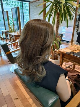 ルッカランス 王子店(Lucca Lance) 7月 透明感あふれるオリーブカラー