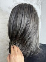 プライズ アイリス 池袋東口店(prize Iris)&nbsp;白髪ぼかしハイライトイルミナカラー￥15400