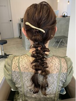 メイヘア(May Hair)の写真/結婚式や二次会、記念日などのデートにも♪自己流ではできない編み込みなど人気のスタイルもお任せOK☆