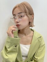 トルネード(TORNADO)&nbsp;シルキーベージュ レイヤーボブ 外ハネ t1026