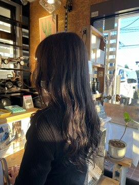 ルーミス バズヘアー(Loomis Buzzhair) ロングゆるふわパーマ