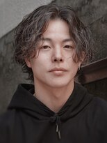 ロマンズヘッド(浪漫頭髪 ROMAN’S HEAD) 縦落ちスパイラル