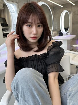 エヌアイ オモテサンドウ(ni omotesando) 艶カラー ワンカール レイヤーカット  【肥田亜沙美】