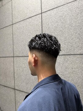 ヘアモード キクチ 銀座店 フェードオールバックパーマ