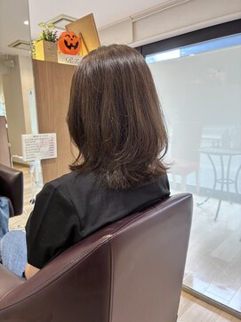 エル バイ ファースト(L by first) 【L by first】切りっぱなしからくびれレイヤー 20代/30代/40代