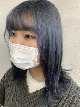 マイレ(maile) ＃シアーブルー＃ミディアムボブ＃外はね