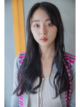 エヌイー(ne' by MAULOA) 【ne' by MAULOA】オデコを出した黒髪ロング