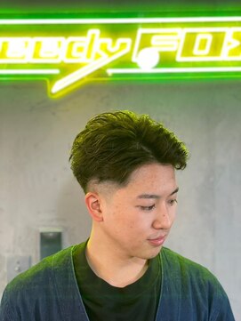 グリーディーフォックス 代々木(Greedy FOX) アップバング/ツーブロックマッシュ/束感/波巻き[シェービング]
