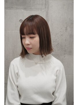 ビスポーク(BESPOKE) 20代30代40代前下がりストレート大人ボブ