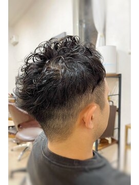 オルオル(OluOlu) メンズベリーショート×パーマスタイル〔八戸，田向〕