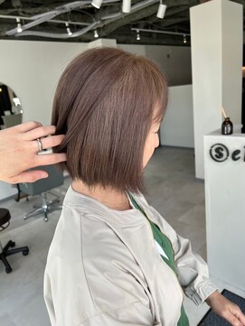 エルピス 中央林間店(elpis) 白髪ぼかし / ショートボブ