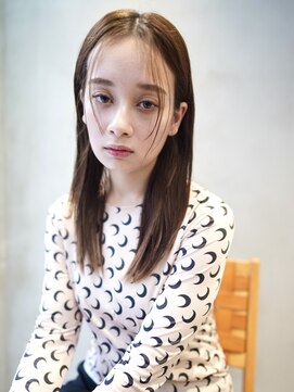 ニコ トウキョウ 渋谷(nico TOKYO) タイト顔まわりレイヤーカット/くびれヘア/透明感ベージュ/渋谷