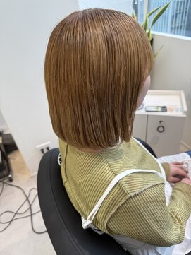 エミュスト(Emuest) ブリーチ無し　ミルクティーベージュ