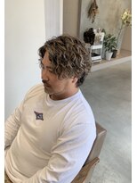 リヴゴーシュ(rive gauche)&nbsp;メンズスパイラルパーマ × ハイライトカラー