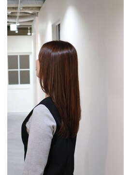 ビー(Be) うる艶ストレートスタイル