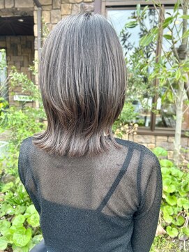 美容室 ルチア ハワイ(Luccica HAWAII) くびれミディアム