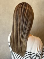 カミビト 奈良生駒店(KamiBito)&nbsp;髪質改善×白髪ぼかしハイライトで上品な艶感と立体感を実現