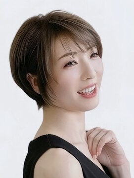 マッシュショートボブ　フェイスレイヤー　　