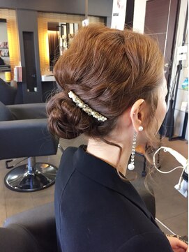 ソレイユ(SOLEIL toulnesol) ふんわりシニヨン