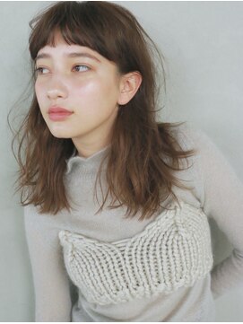 ナヌーク シブヤ(nanuk shibuya) 【nanuk】柔らかい眉上バングとくせ毛風セミロングヘア