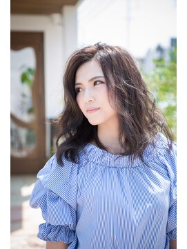 ヘア ケア アンド デザイン シャルル(hair care design shaleur) 硬めヘアを柔らかい雰囲気に