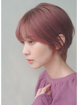 レジュアル(RESSUAL) ピンク　大人かわいい　フェザーバング　マッシュショート