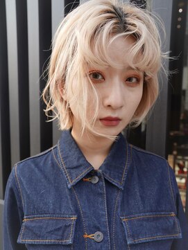 ログ オモテサンドウ(L.O.G OMOTESANDO) シスルーバングブロンド