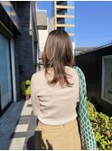 透明感オリーブアッシュセミロングレイヤー