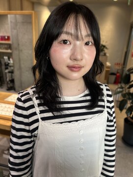 ゼストプラス(ZEST plus) レイヤー巻きと暗髪で被らないスタイル