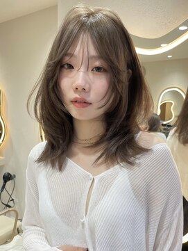 サイン 渋谷(SIGN) 韓国ヘアハッシュカットレイヤーカットベージュブリーチ無し