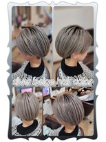 ヘアーファクトリー☆マハロ(Hair Factory☆MAHARO)&nbsp;シルバーベージュ☆シャドールーツカラー＆マッシュショート