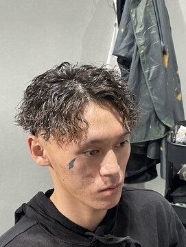 スウェル 柏店(Swell) MEN’S HAIR/サーフカール/刈り上げセンターパート/柏