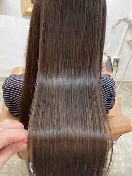 アンジュール 鹿児島中央店(UNJOUR.) 冬の艶髪◎縮毛矯正で叶える前髪ありストレートロング