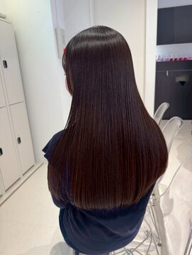 ロマリア ヒルズ 表参道 原宿(Lomalia HILLS) イメチェン/ツヤ髪/縮毛矯正で髪質改善/前髪/表参道/原宿