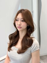 ラクシア(LucxiA)&nbsp;小顔に見せるヘア/レイヤーカット/シースルーバング/@ken__gucci