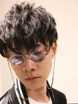 アンティガ(ANTIGA) ［Antiga VI］刈り上げツーブロックモードショート