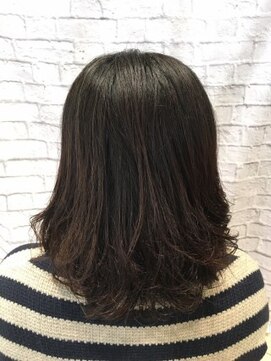 ミーティア バイ クアトロ(Meteor By QUATRO) ミディアムカールスタイル