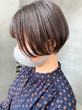 テトヘアー(teto hair) ショートボブ、前下がりショート、グレージュ、アッシュ