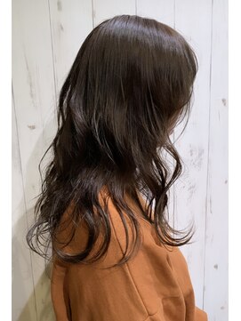 ウミマチ(umi machi) umi machi マットウェーブセミロング 2022/1/26