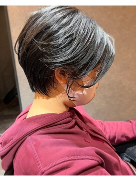 エミュ 辻堂(e'mu) 美髪/ホワイトグレージュ/大人かわいい/こなれミディ[辻堂]