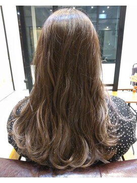 ウィズ リル ホワイト(wiz lil white) wiz lil ヘアスタイル