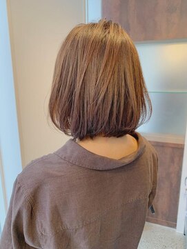 ウィステリアプラスワン 銀座一丁目(WISTERIA PLUS1) 【WISTERIA】ナチュラルウォームブラウンワンカールボブ