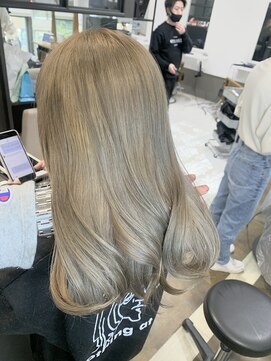 ロイオブジゼル(roi of GiseL) Instagram@2.roi.kentaa