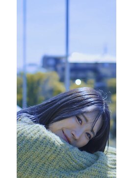 デイフレーム(Day FRAME) 透明感カラー&セミロングスタイル