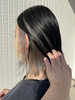 アース コアフュールボーテ 新潟青山店(EARTH coiffure beaute) シルバーインナーカラー、外ハネスタイル