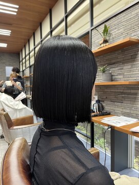 モスト ブリヤン(MOST BURYAN) ぷっつんボブ×20代韓国風透明感ブラック