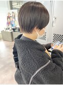 コンパクトな丸みショート