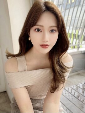 エインアンリー 明治神宮前(AIN.ANLY.) ふんわりミディアムシースルーバング大人かわいいレイヤー